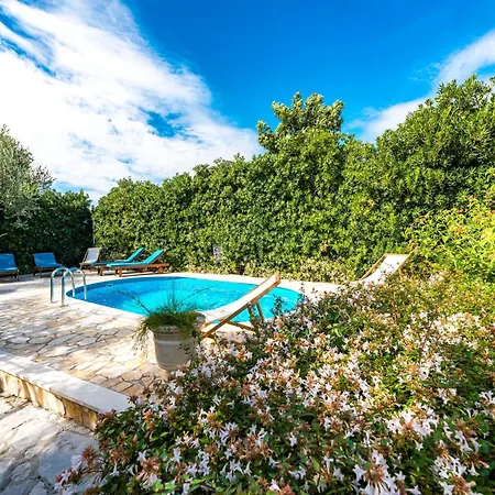 Piano - Four Bedroom With Terrace And Swimming Pool