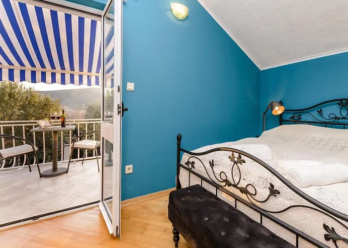 Villa Piano - Four Bedroom With Terrace And Swimming Pool *
