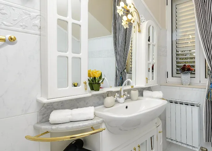 Villa Piano - Four Bedroom With Terrace And Swimming Pool *
