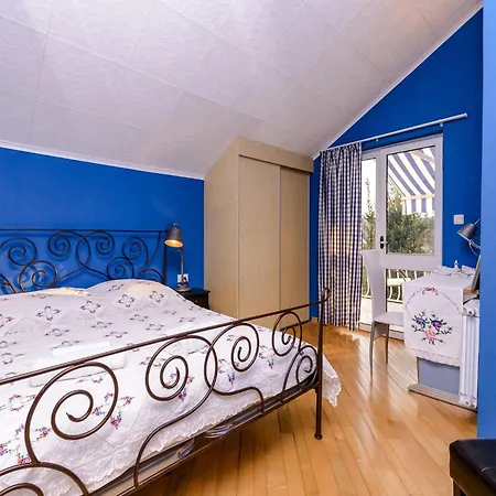 Piano - Four Bedroom With Terrace And Swimming Pool Млини