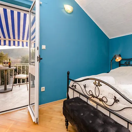 Villa Piano - Four Bedroom With Terrace And Swimming Pool *