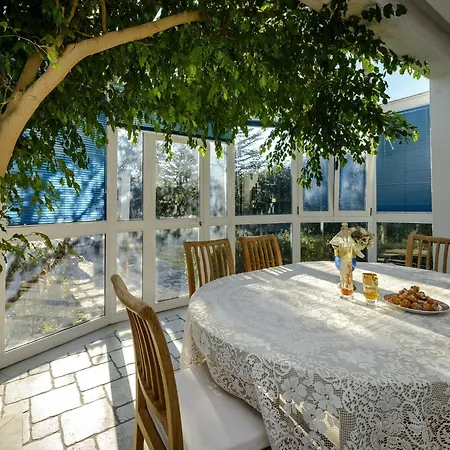 Villa Piano - Four Bedroom With Terrace And Swimming Pool