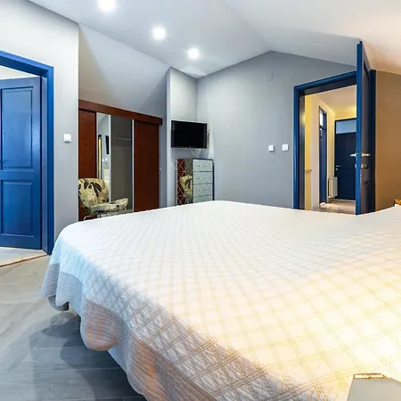 Вилла Piano - Four Bedroom With Terrace And Swimming Pool Млини