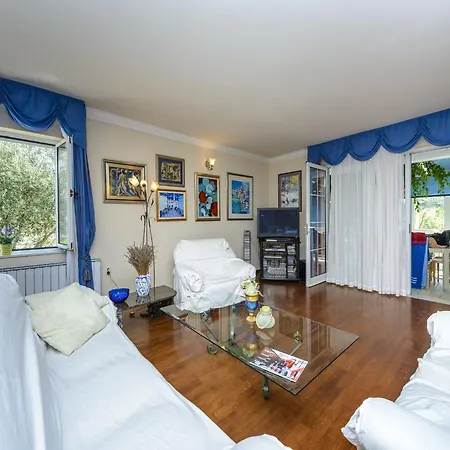 Piano - Four Bedroom With Terrace And Swimming Pool Вилла *