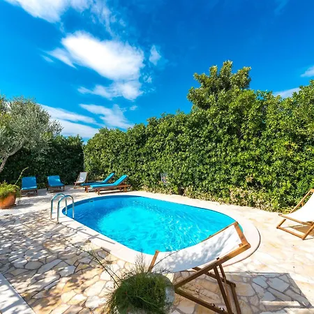 Piano - Four Bedroom With Terrace And Swimming Pool * Млини
