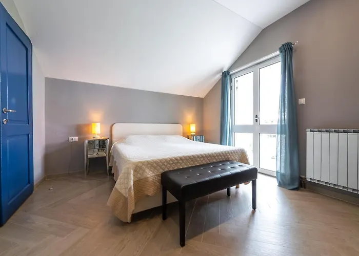 Willa Piano - Four Bedroom With Terrace And Swimming Pool Mlini