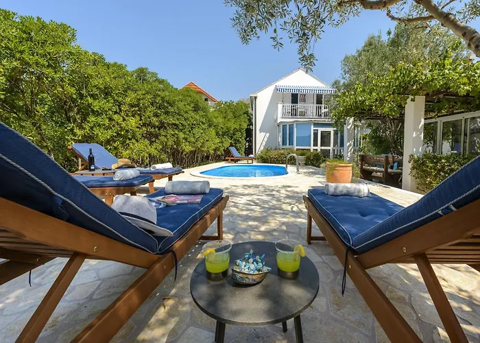 Piano - Four Bedroom With Terrace And Swimming Pool Willa *