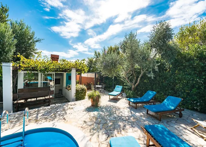 Piano - Four Bedroom With Terrace And Swimming Pool Willa Mlini