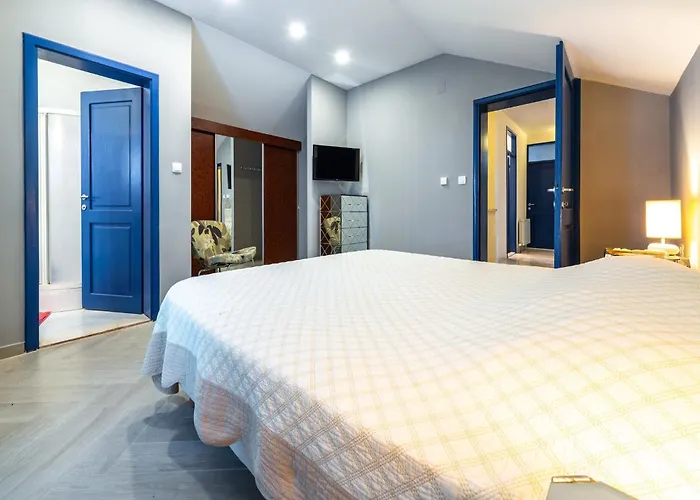 Willa Piano - Four Bedroom With Terrace And Swimming Pool Mlini