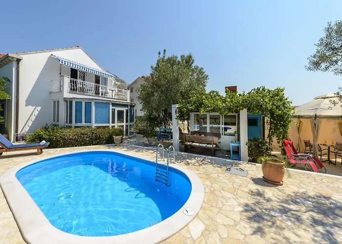 Piano - Four Bedroom With Terrace And Swimming Pool