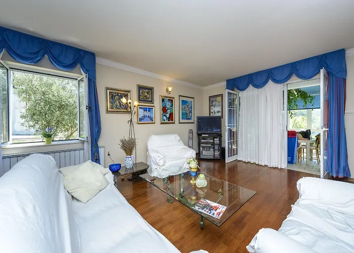 Piano - Four Bedroom With Terrace And Swimming Pool Willa *