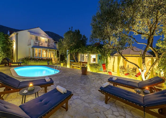 Piano - Four Bedroom With Terrace And Swimming Pool Mlini