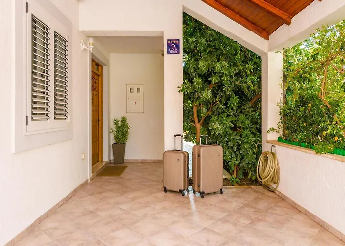 Piano - Four Bedroom With Terrace And Swimming Pool * Mlini