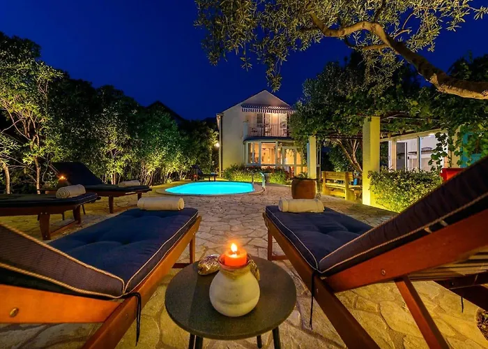 Piano - Four Bedroom With Terrace And Swimming Pool Willa *