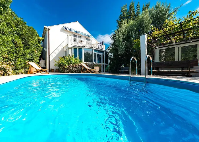 Piano - Four Bedroom With Terrace And Swimming Pool Willa Mlini